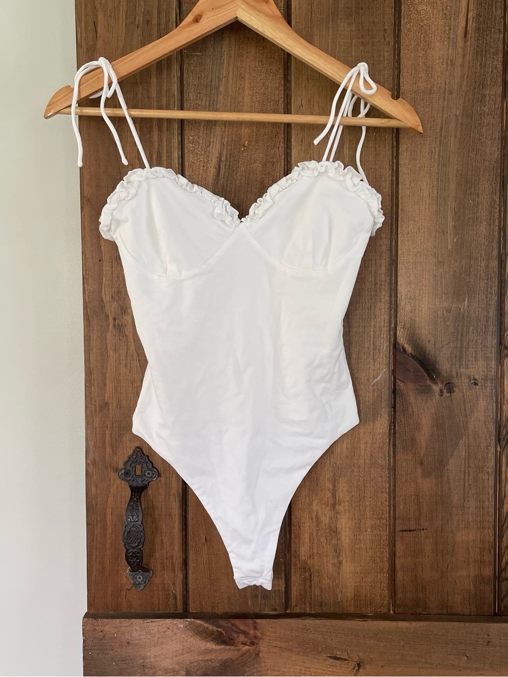 Superdown Penelope Ruffle Sweetheart Tie Strap Bodysuit Balletcore Milkmaid
